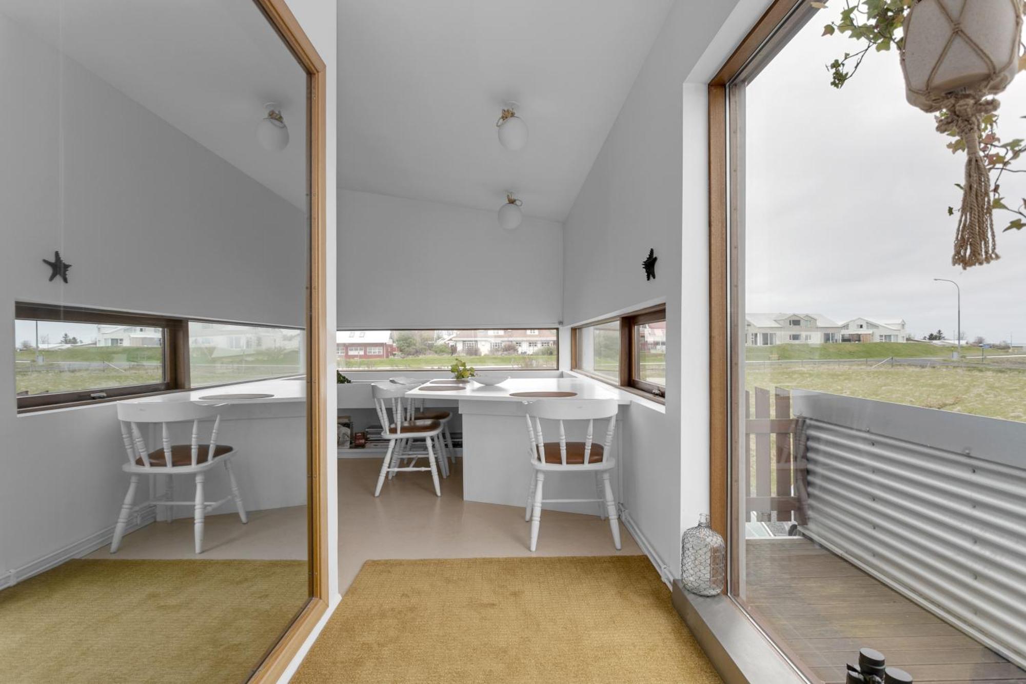 Eyvindarholt Guesthouse Álftanes Kültér fotó